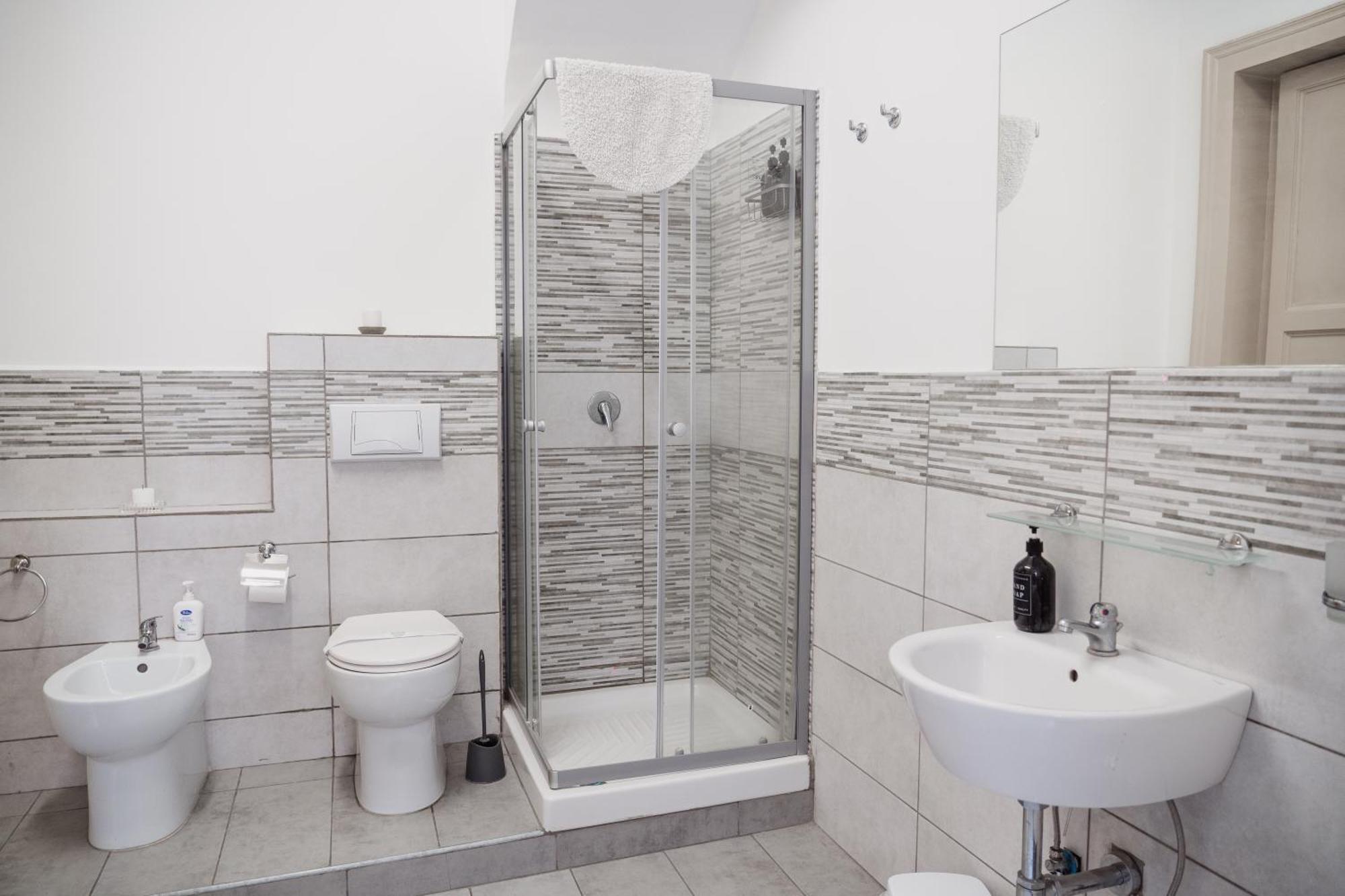Bed And Books Bed & Breakfast Catania Ngoại thất bức ảnh