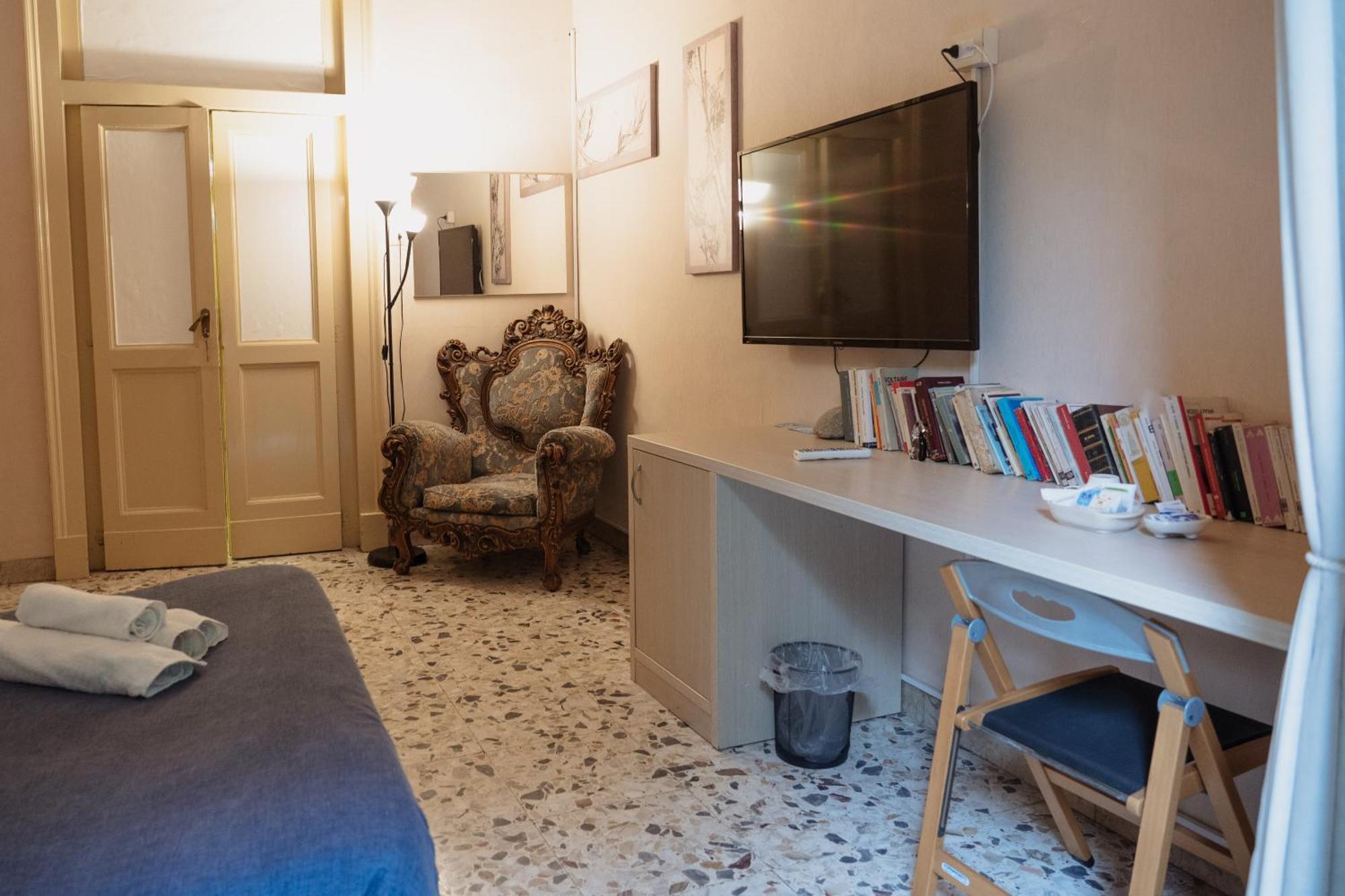 Bed And Books Bed & Breakfast Catania Ngoại thất bức ảnh